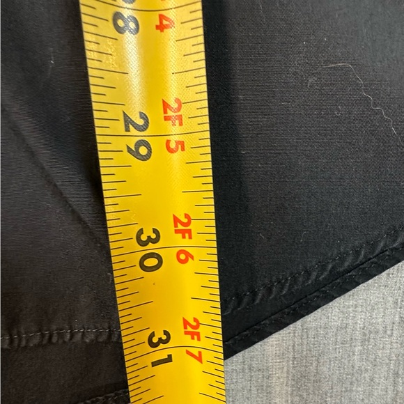 Croft & Barrow Men's Black Button-Down Shirt - Picture 4 of 8